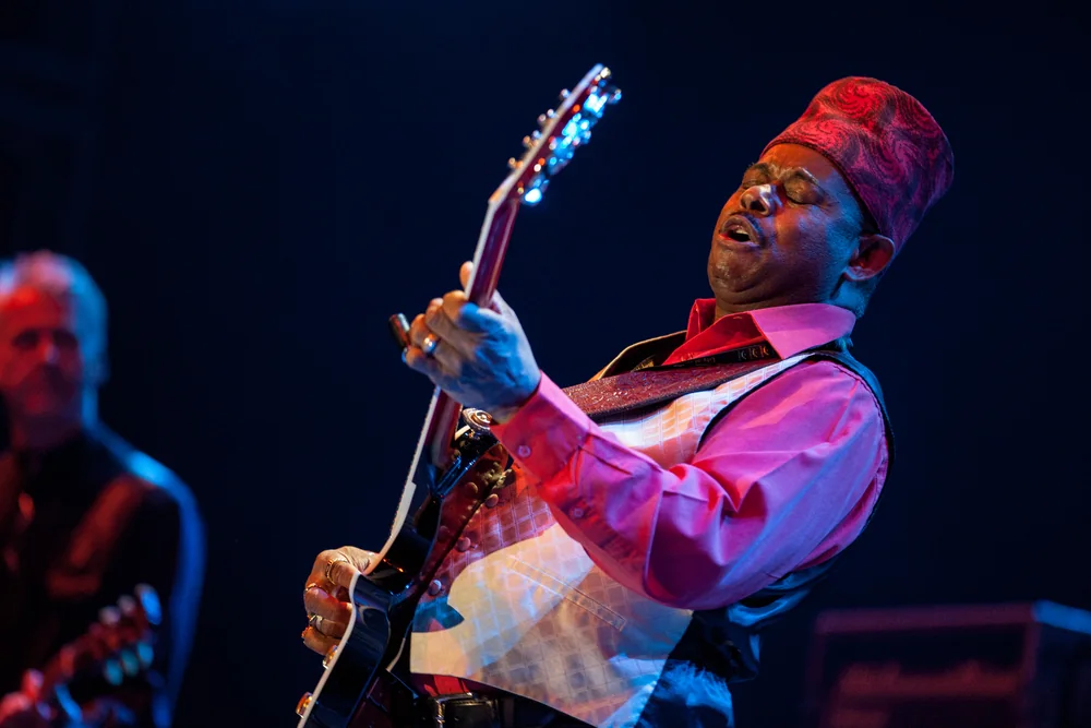 Music Photography of Lil' Ed Williams - Photo No. 6734 by Przemek Wozny