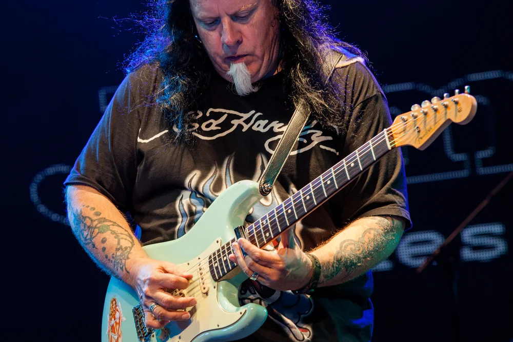 Music Photography of Smokin' Joe Kubek - Photo No. 8162 by Przemek Wozny