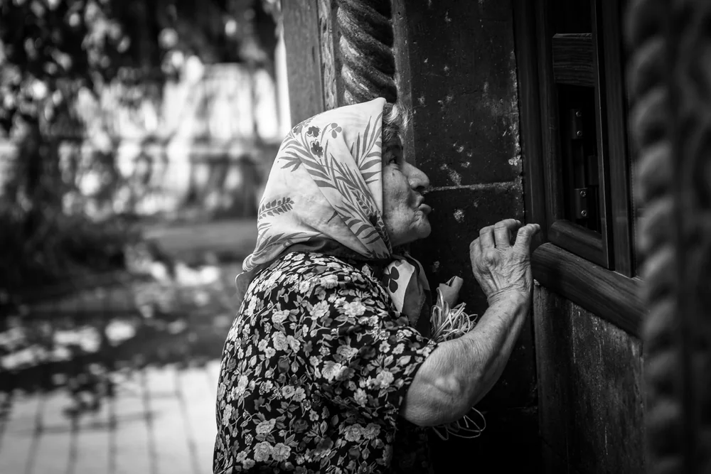 Street Photography in Yerevan, Armenia - Photo No. 8753 by Przemek Wozny