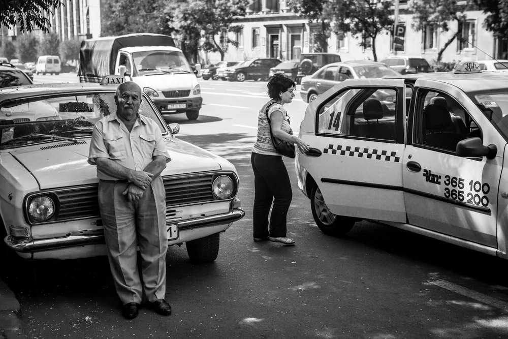 Street Photography in Yerevan, Armenia - Photo No. 8783 by Przemek Wozny