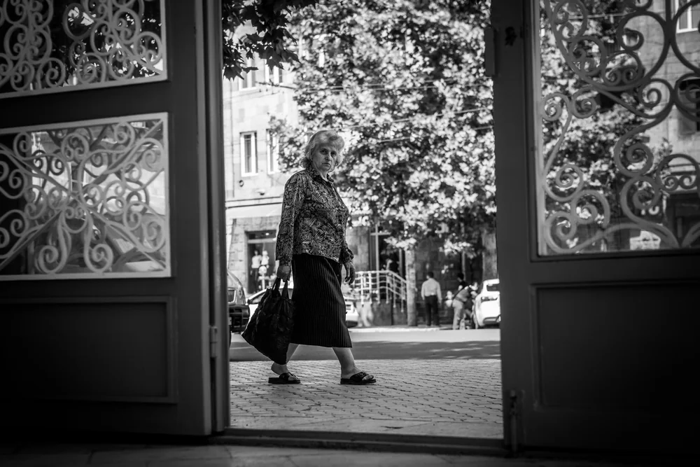 Street Photography in Yerevan, Armenia - Photo No. 8816 by Przemek Wozny