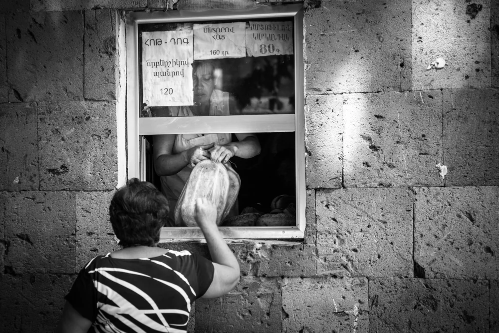 Street Photography in Yerevan, Armenia - Photo No. 8836 by Przemek Wozny
