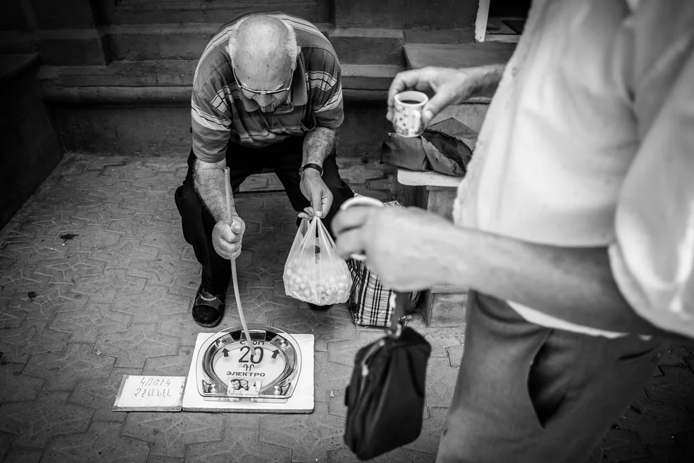 Street Photography in Yerevan, Armenia - Photo No. 8883 by Przemek Wozny