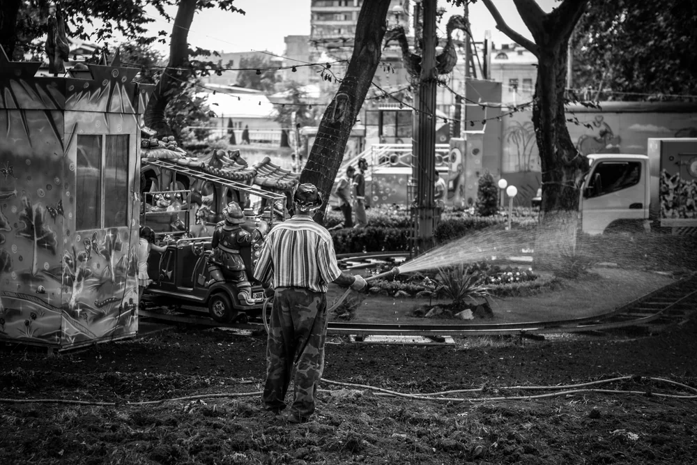 Street Photography in Yerevan, Armenia - Photo No. 8907 by Przemek Wozny