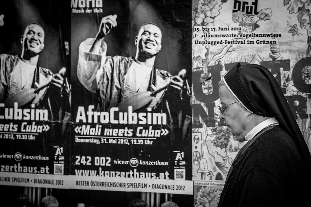 Street Photography in Vienna, Austria - Photo No. 7246 by Przemek Wozny
