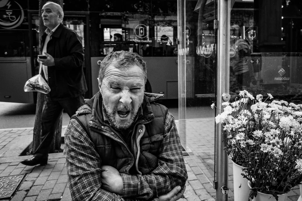 Street Photography in Baku, Azerbaijan - Photo No. 4935 by Przemek Wozny