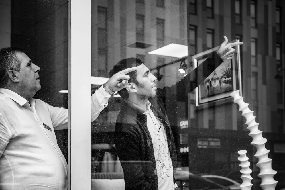 Street Photography in Baku, Azerbaijan - Photo No. 5047 by Przemek Wozny