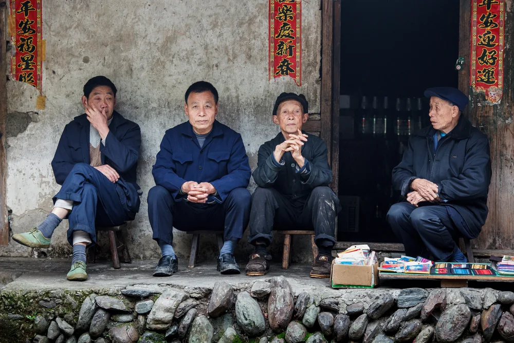 Street Photography in Guilin, China - Photo No. 1571 by Przemek Wozny