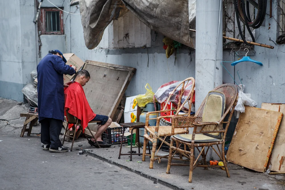 Street Photography in Shanghai, China - Photo No. 9279 by Przemek Wozny