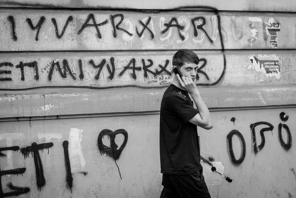 Street Photography in Batumi, Georgia - Photo No. 9603 by Przemek Wozny