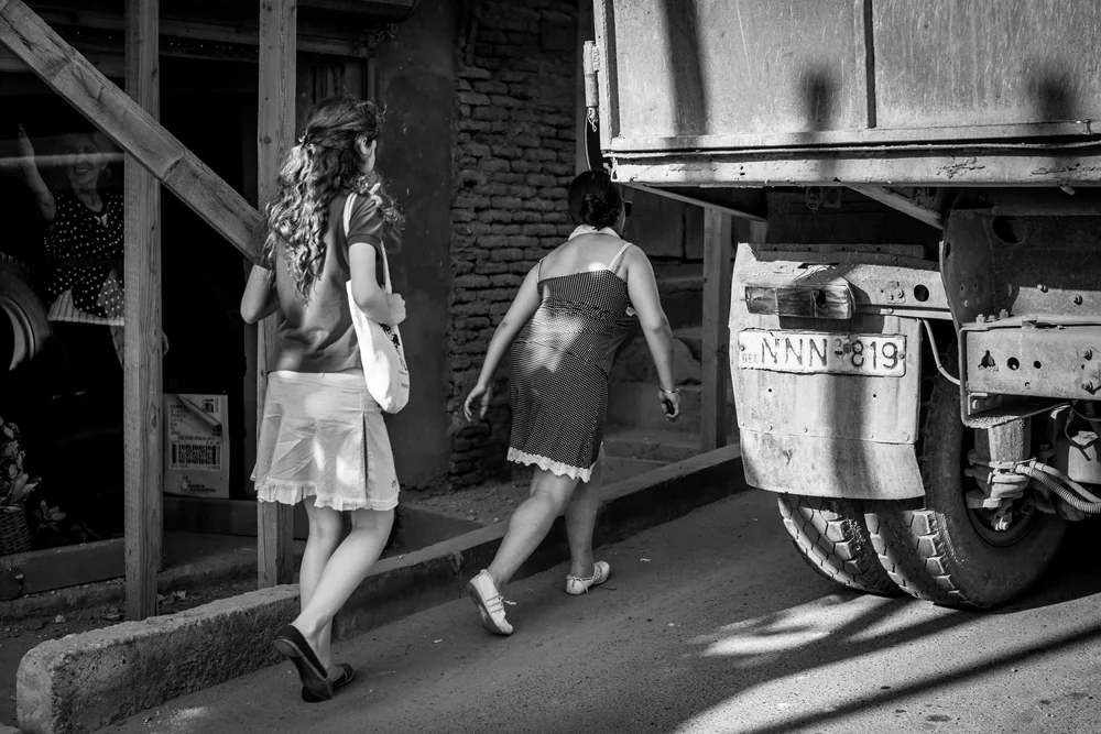 Street Photography in Tbilisi, Georgia - Photo No. 7835 by Przemek Wozny