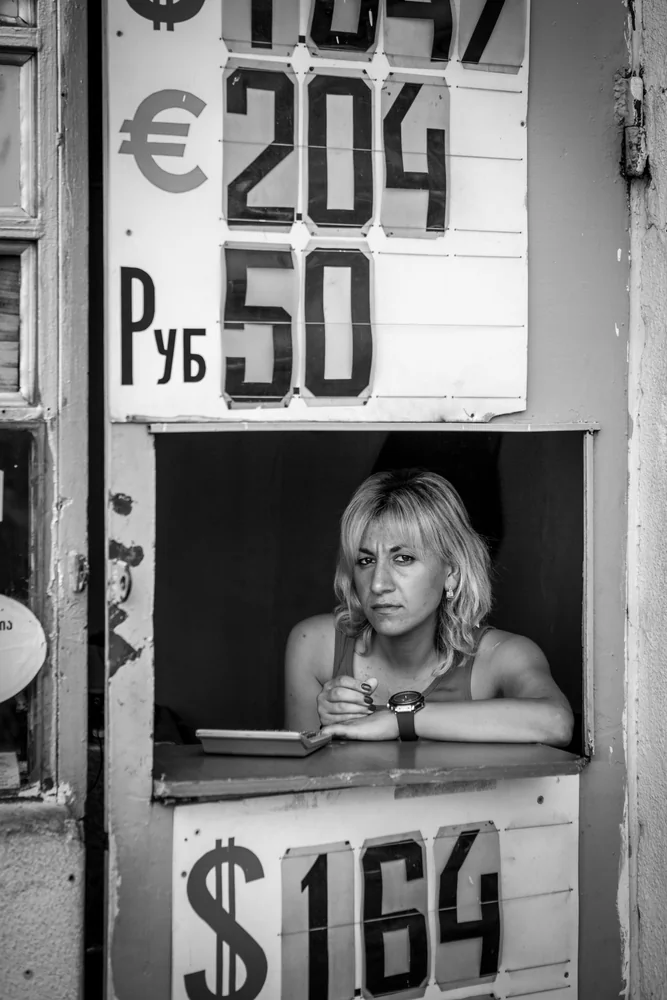 Street Photography in Tbilisi, Georgia - Photo No. 8471 by Przemek Wozny
