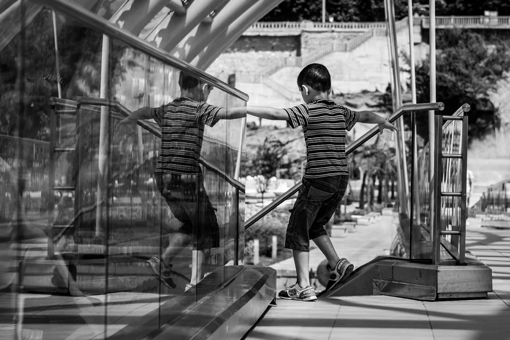 Street Photography in Tbilisi, Georgia - Photo No. 9912 by Przemek Wozny