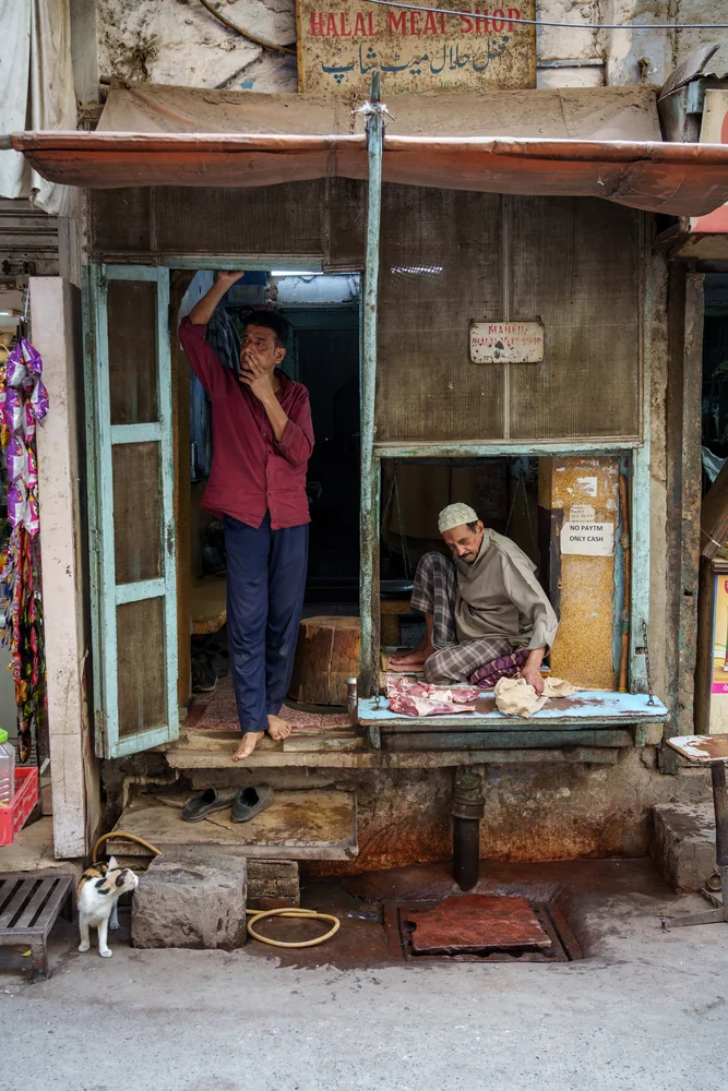 Street Photography in New Delhi, India - Photo No. 5398 by Przemek Wozny