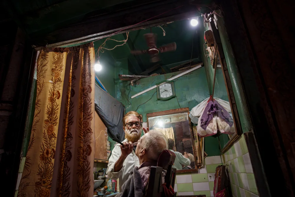 Street Photography in New Delhi, India - Photo No. 5582 by Przemek Wozny