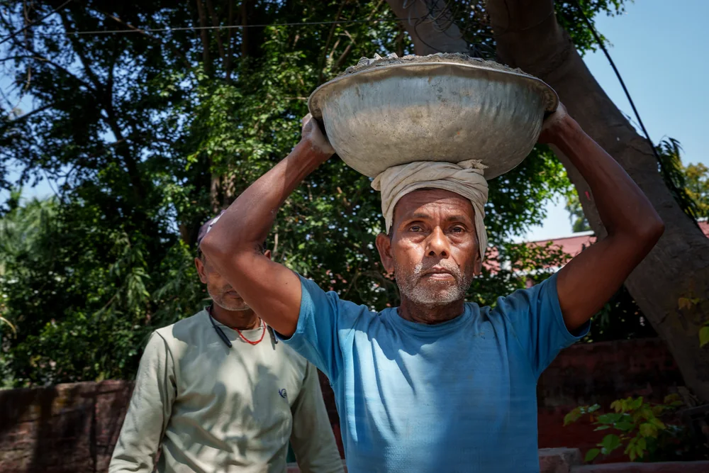 Street Photography in New Delhi, India - Photo No. 5597 by Przemek Wozny