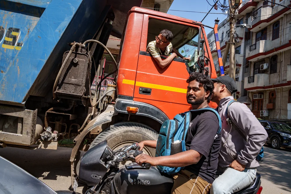 Street Photography in New Delhi, India - Photo No. 5602 by Przemek Wozny