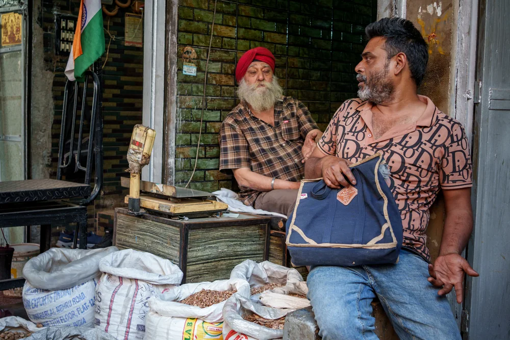 Street Photography in New Delhi, India - Photo No. 5674 by Przemek Wozny
