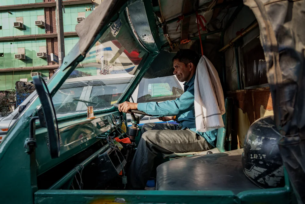 Street Photography in New Delhi, India - Photo No. 6056 by Przemek Wozny