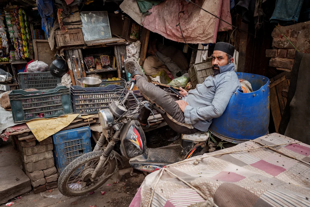 Street Photography in New Delhi, India - Photo No. 6493 by Przemek Wozny
