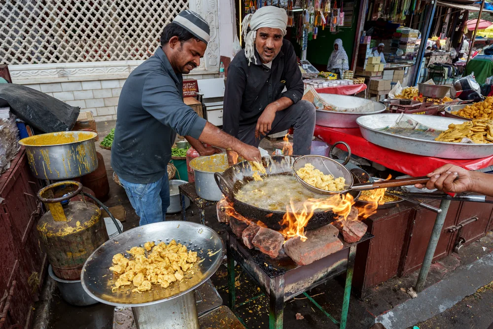 Street Photography in New Delhi, India - Photo No. 8532 by Przemek Wozny