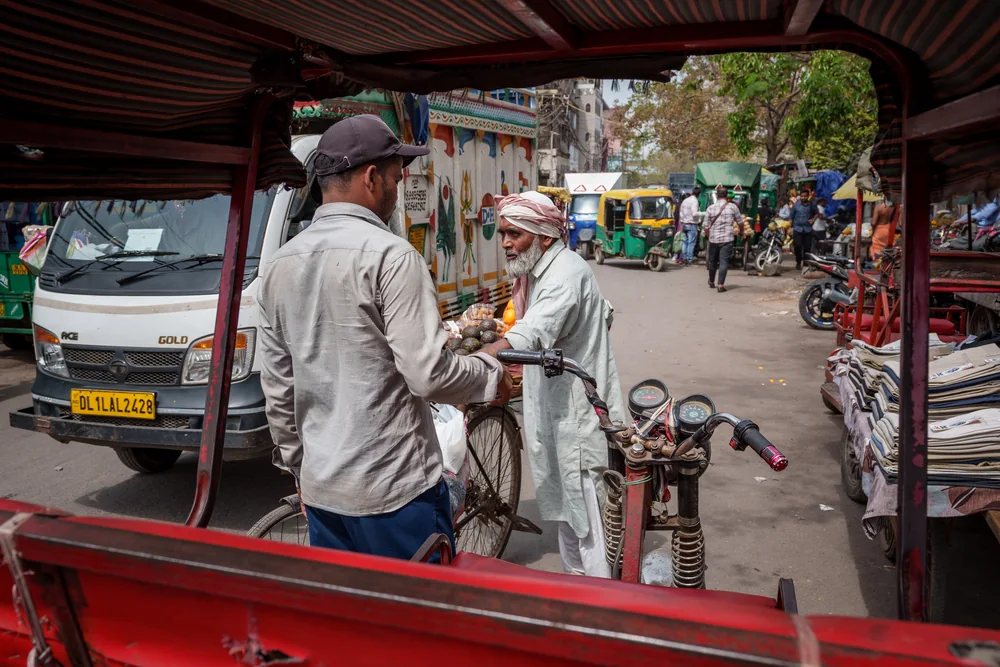Street Photography in New Delhi, India - Photo No. 8763 by Przemek Wozny