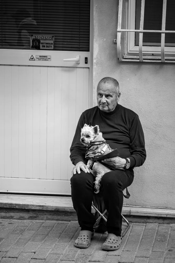 Street Photography in Valletta, Malta - Photo No. 8016 by Przemek Wozny