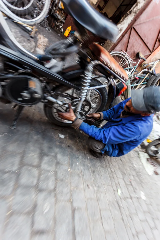 Street Photography in Marrakech, Morocco - Photo No. 5058 by Przemek Wozny