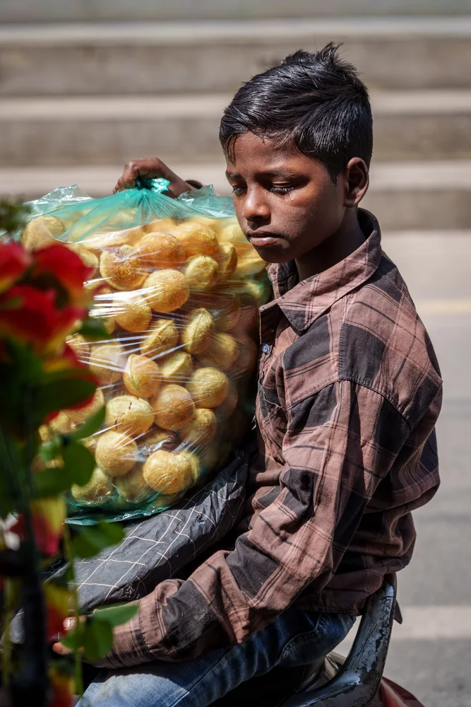 Street Photography in Kathmandu, Nepal - Photo No. 3990 by Przemek Wozny