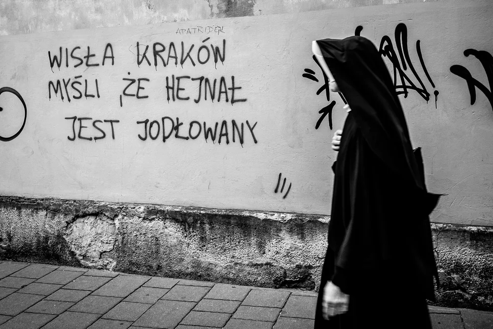 Street Photography in Cracow, Poland - Photo No. 2814 by Przemek Wozny
