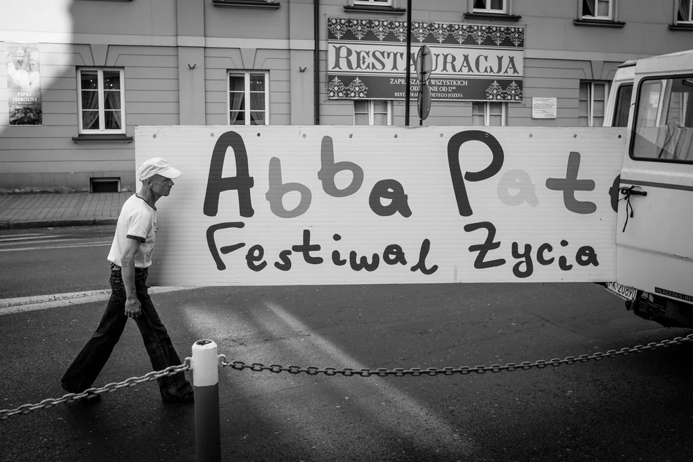 Street Photography in Kalisz, Poland - Photo No. 3865 by Przemek Wozny