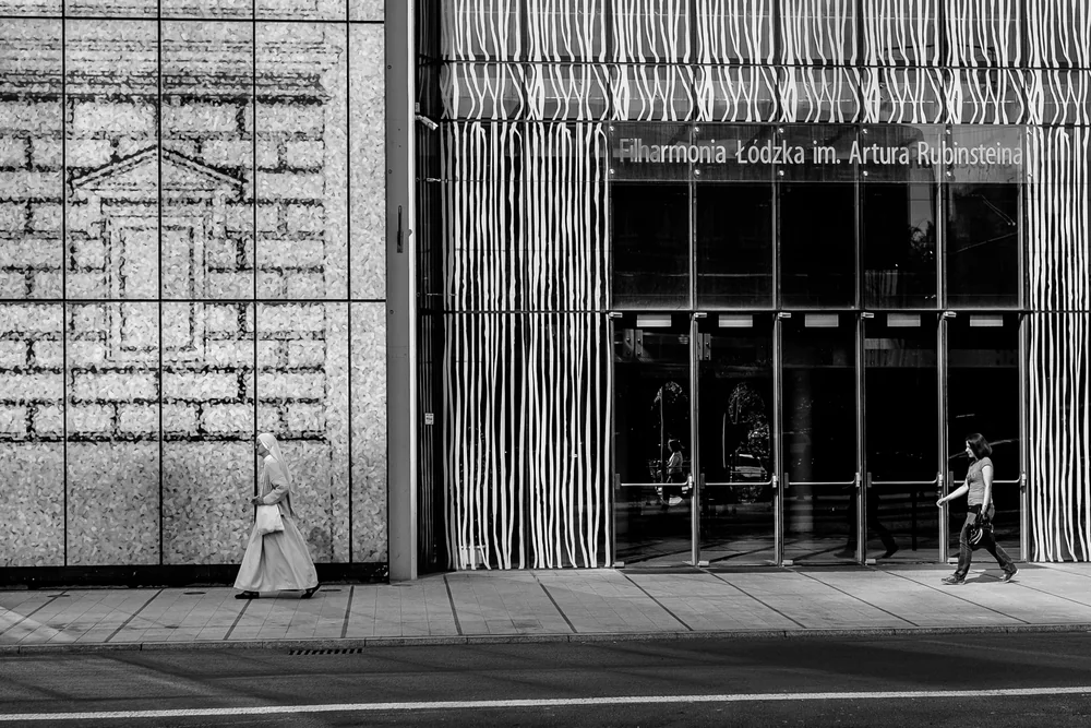 Street Photography in Lodz, Poland - Photo No. 3142 by Przemek Wozny