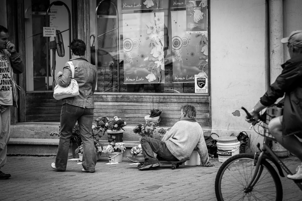 Street Photography in Lodz, Poland - Photo No. 7919 by Przemek Wozny