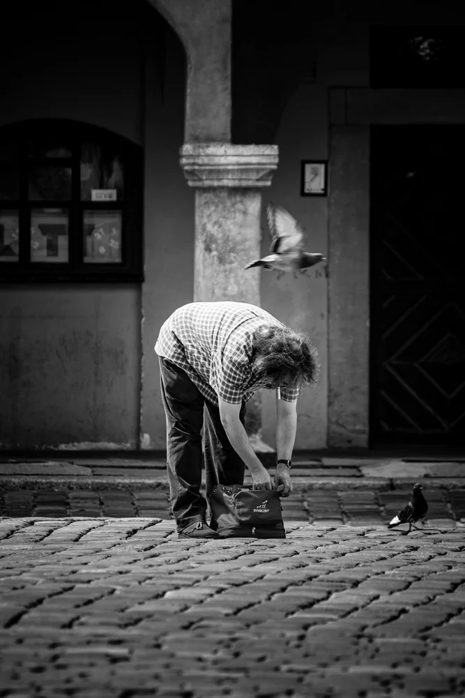 Street Photography in Poznan, Poland - Photo No. 6605 by Przemek Wozny