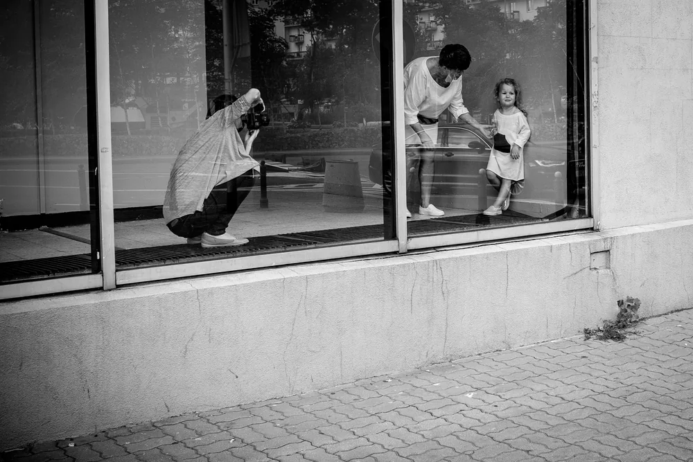 Street Photography in Warsaw, Poland - Photo No. 2136 by Przemek Wozny