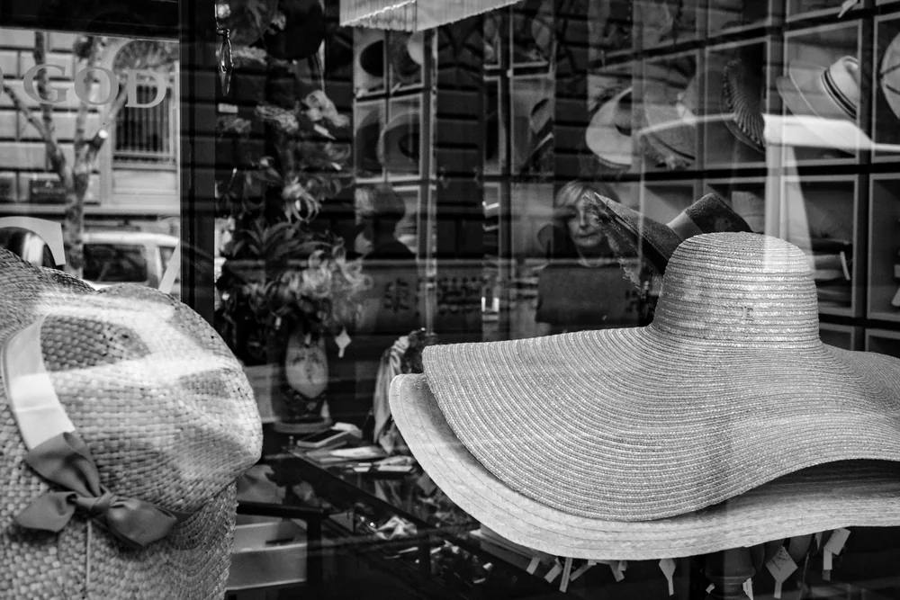 Street Photography in Belgrade, Serbia - Photo No. 7848 by Przemek Wozny