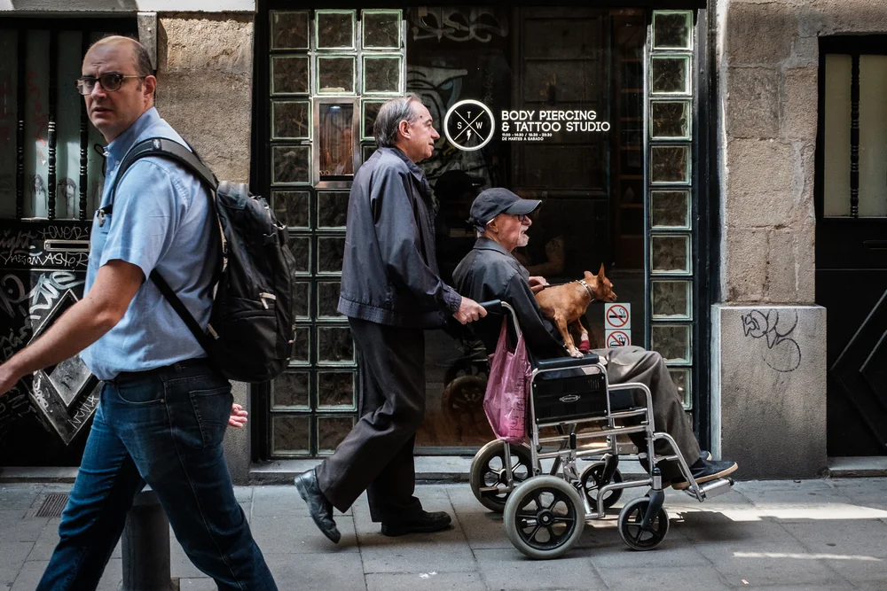 Street Photography in Barcelona, Spain - Photo No. 4477 by Przemek Wozny