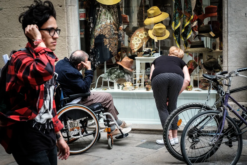 Street Photography in Barcelona, Spain - Photo No. 4690 by Przemek Wozny