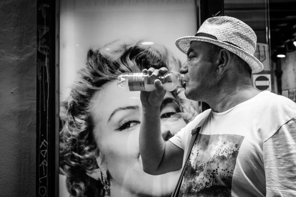 Street Photography in Barcelona, Spain - Photo No. 4701 by Przemek Wozny