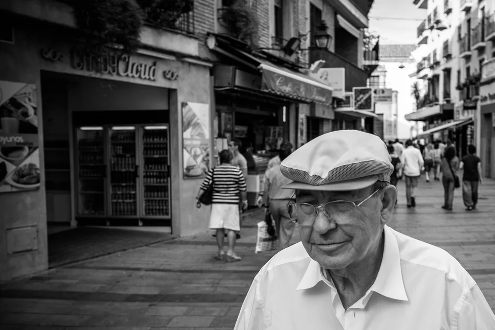 Street Photography in Cordoba, Spain - Photo No. 4199 by Przemek Wozny