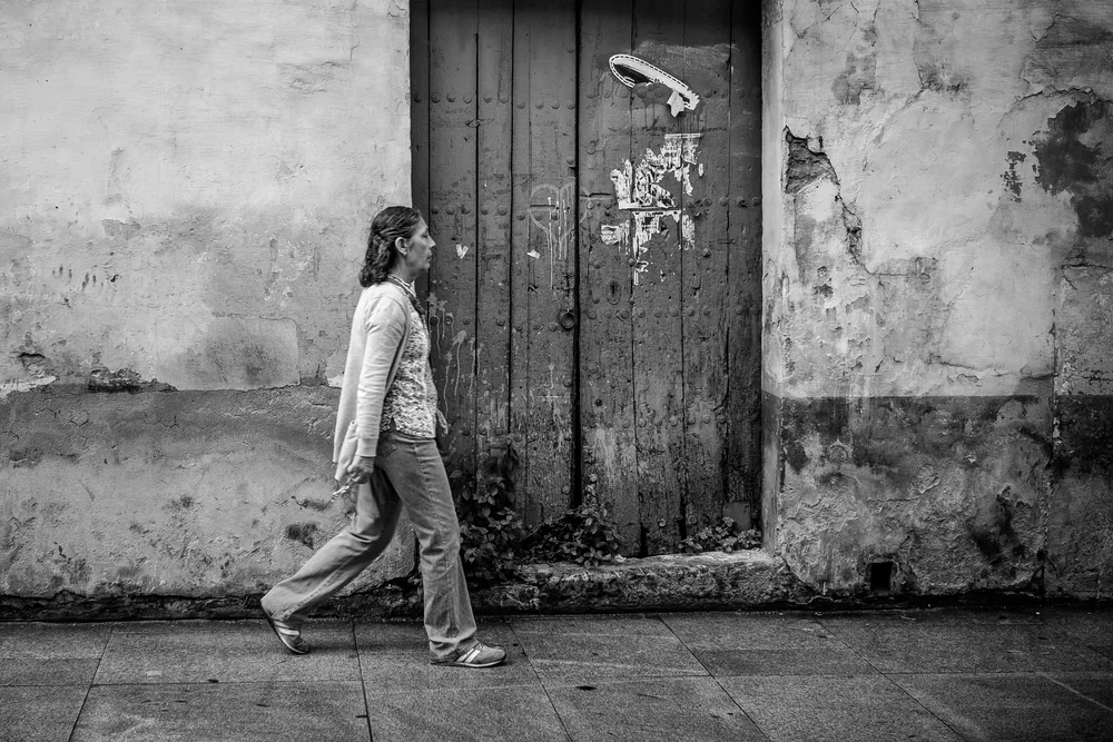 Street Photography in Cordoba, Spain - Photo No. 4457 by Przemek Wozny