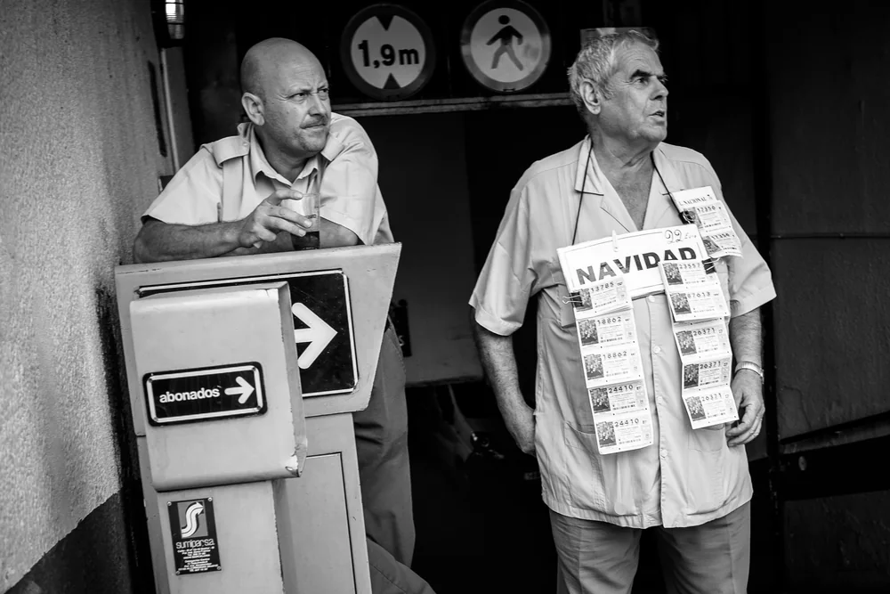 Street Photography in Cordoba, Spain - Photo No. 4476 by Przemek Wozny