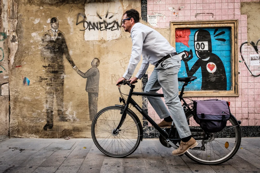 Street Photography in Valencia, Spain - Photo No. 5571 by Przemek Wozny