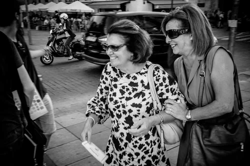 Street Photography in Sevilla, Spain - Photo No. 2816 by Przemek Wozny