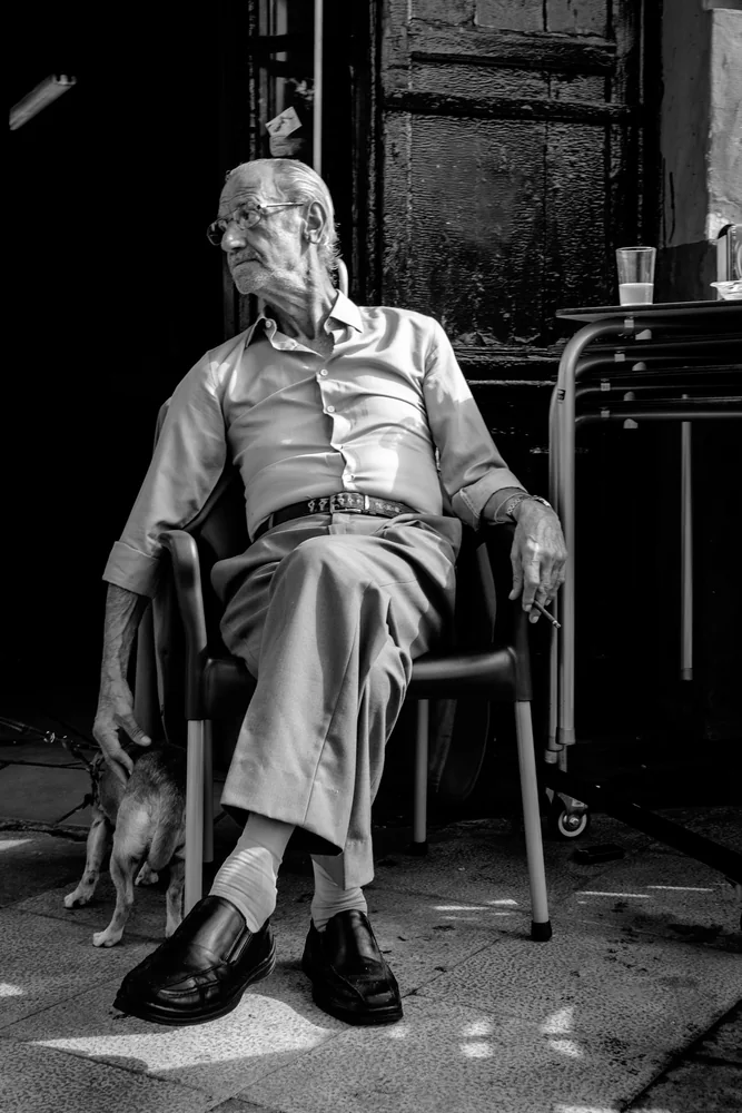Street Photography in Sevilla, Spain - Photo No. 3782 by Przemek Wozny