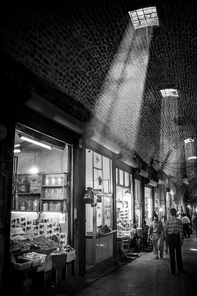 Street Photography in Aleppo, Syria - Photo No. 3985 by Przemek Wozny