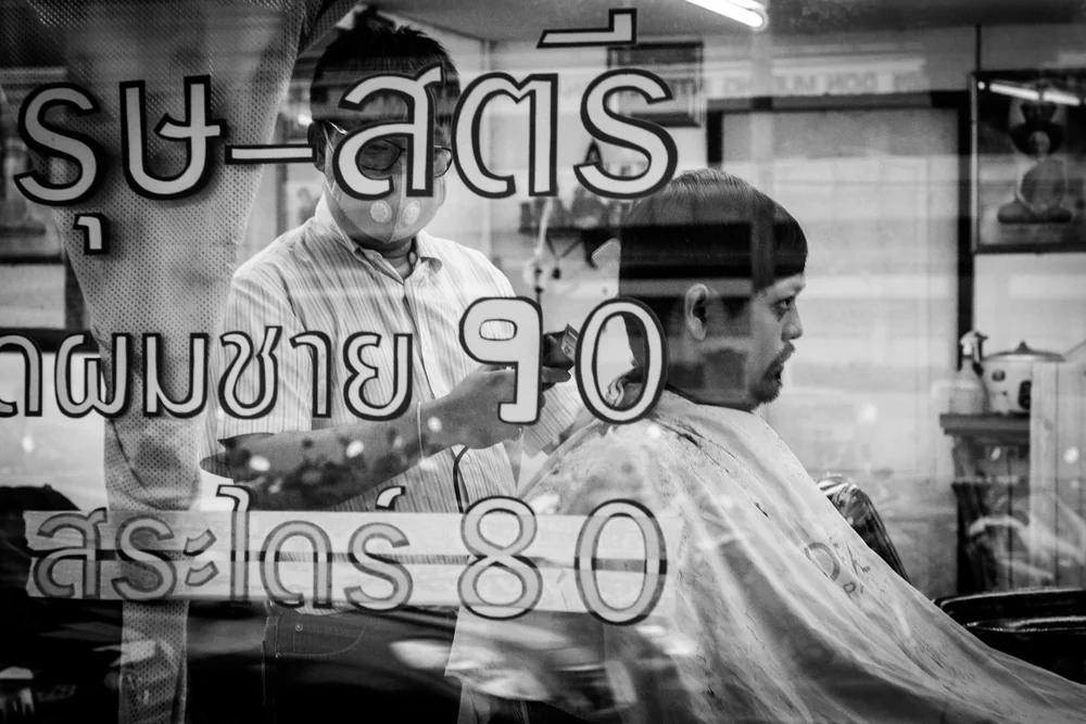 Street Photography in Bangkok, Thailand - Photo No. 2600 by Przemek Wozny