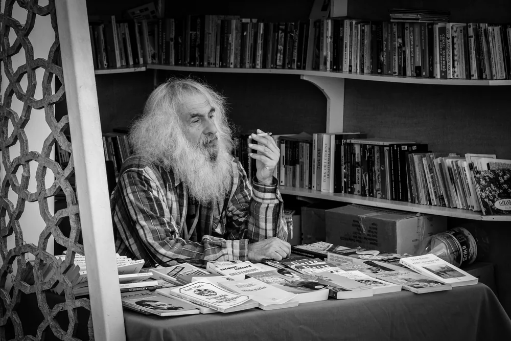 Street Photography in Istanbul, Turkey - Photo No. 2089 by Przemek Wozny