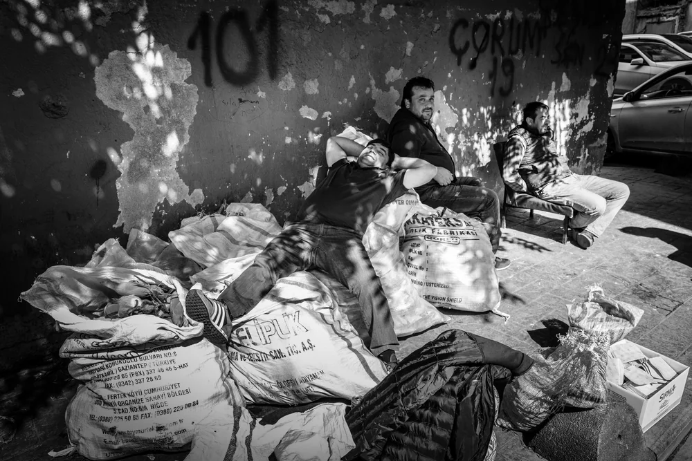 Street Photography in Istanbul, Turkey - Photo No. 2165 by Przemek Wozny