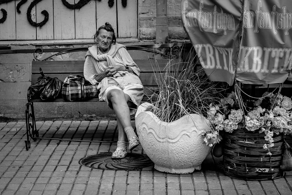 Street Photography in Kiev, Ukraine - Photo No. 6114 by Przemek Wozny